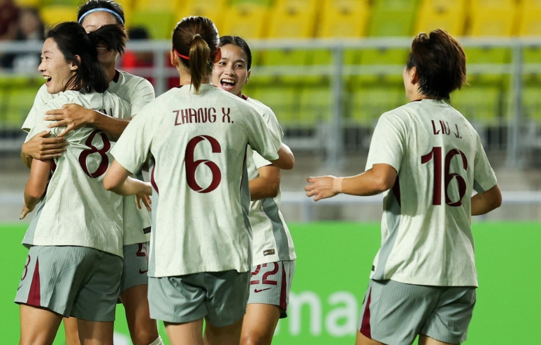 开云体育官网-6-0踢成2-0！真不像传统的中国女足，战鱼腩差点翻车，王霜世界波