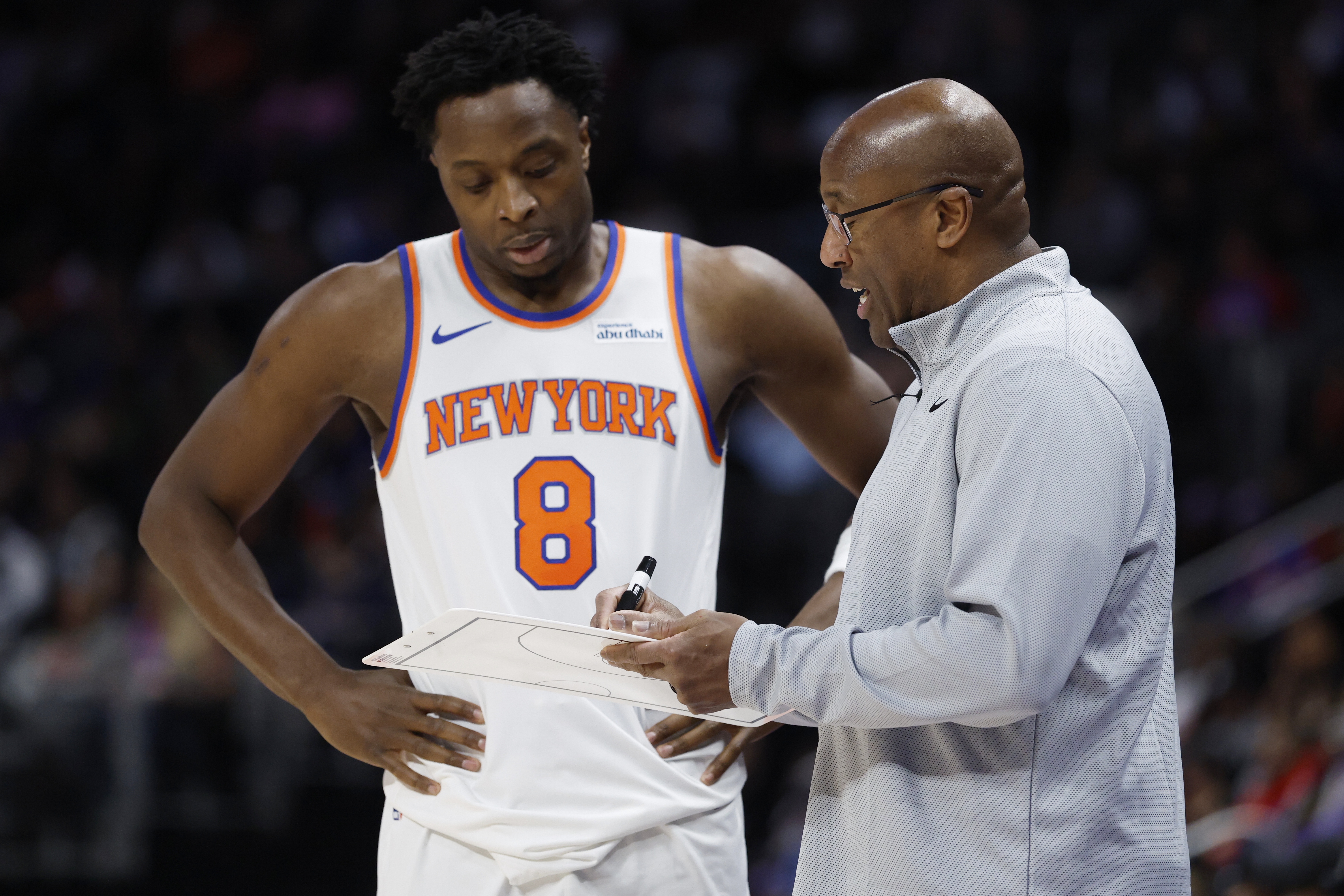 开云体育下载-迈克·布朗:我对我们的开局 以及整场大部分时间的表现都不满意