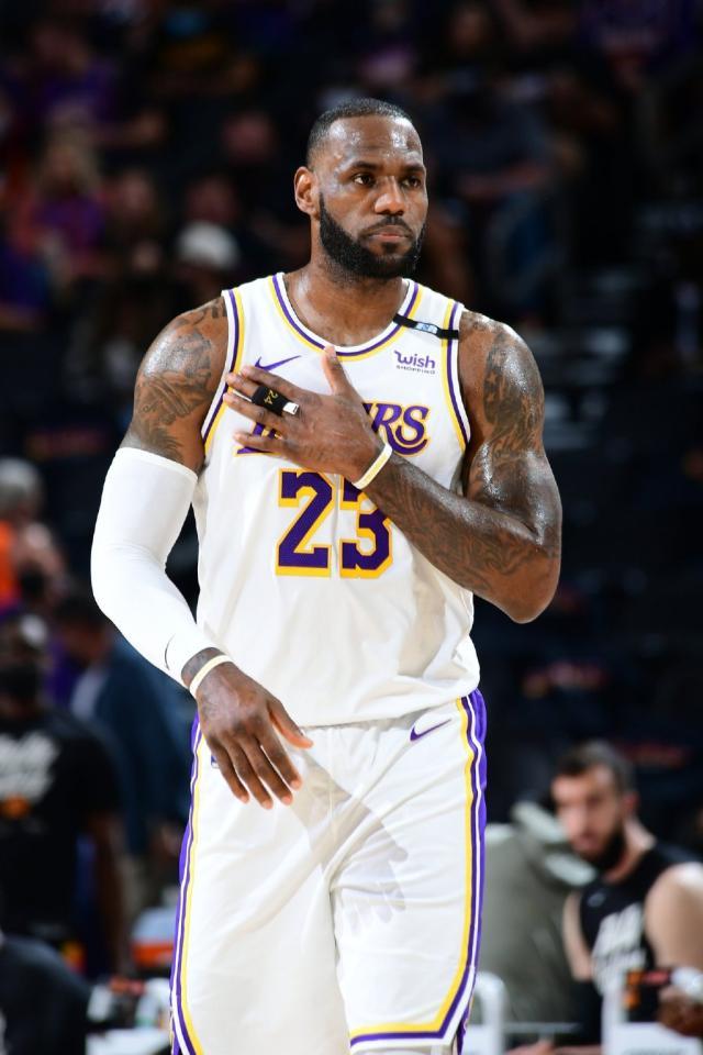 开云官网-NBA官方解释詹姆斯不用隔离：没有疫情传播风险