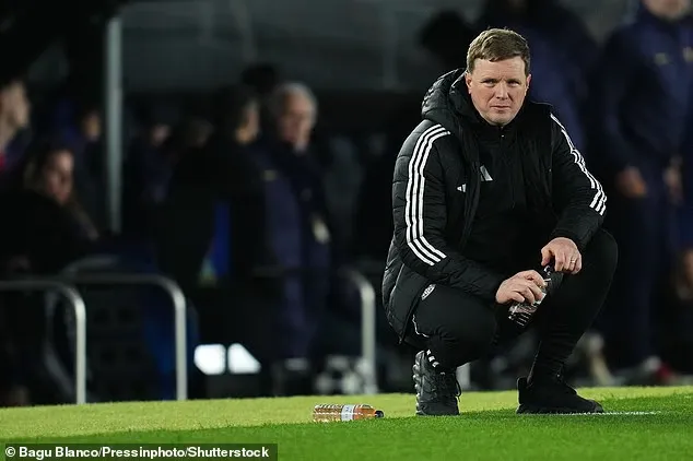 开云APP-记者：埃迪-豪仍获得高层支持，但长期未来确实出现不确定性