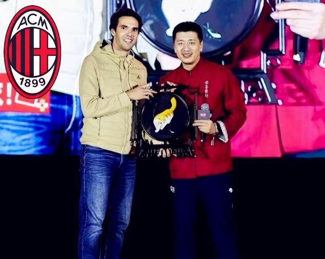 开云体育官网-从张雪峰猝然离世,看足球的“隐形杀手”,我们还能安心踢球吗?