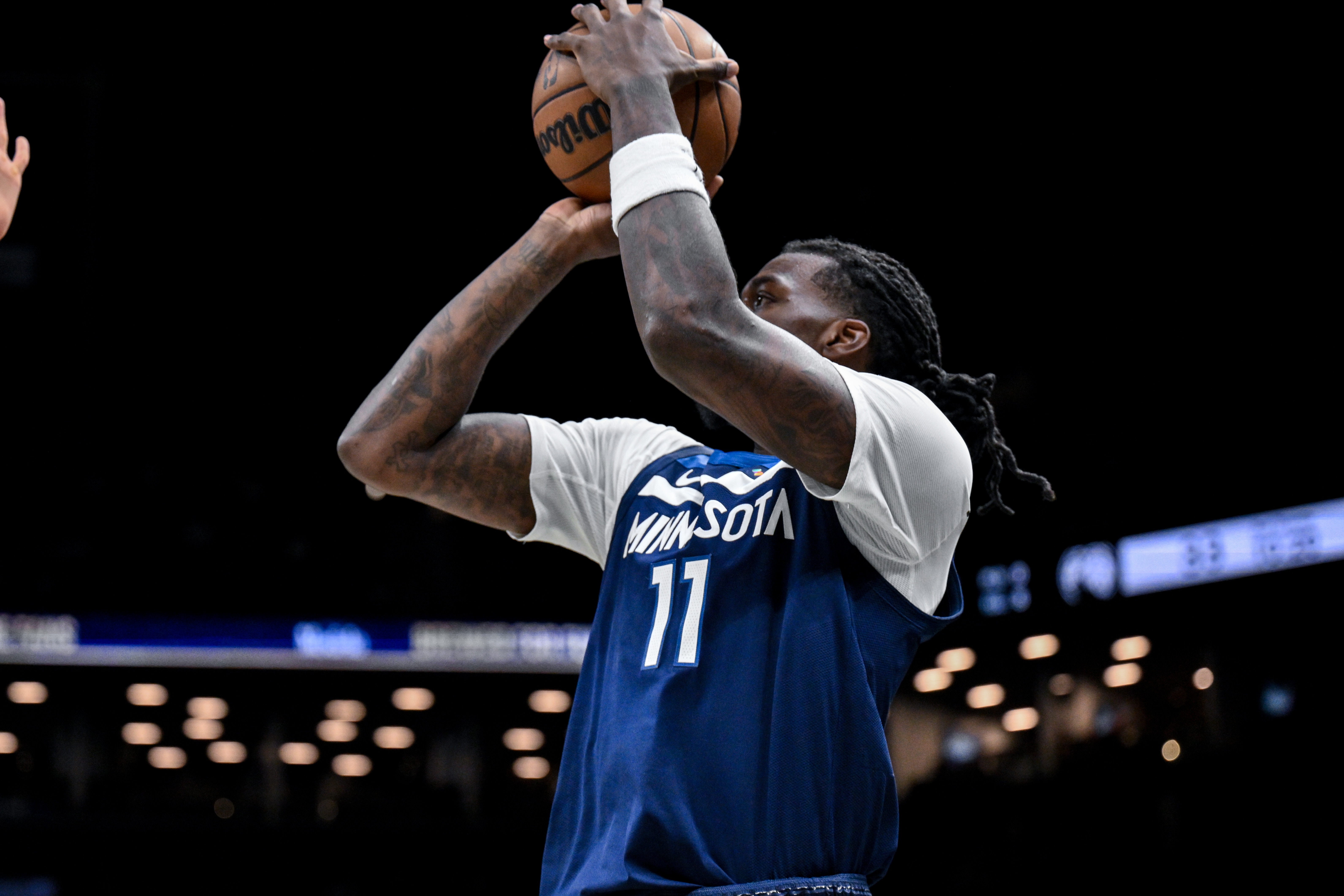 开云APP-这场挺准!纳兹·里德替补24分钟 10中7&三分5中3拿到17分2断